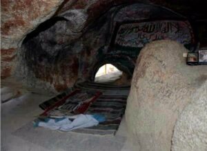 Grottan Hira där Koranen uppenbarades